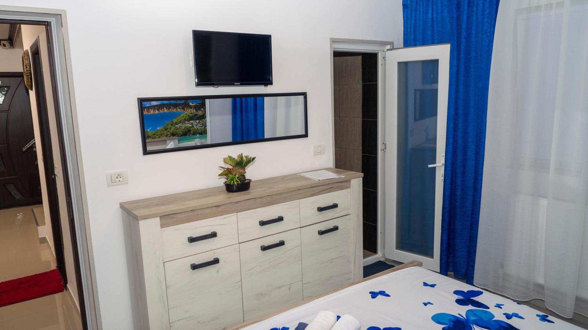 Casa Sebastian Hotel Костинещи Стая снимка