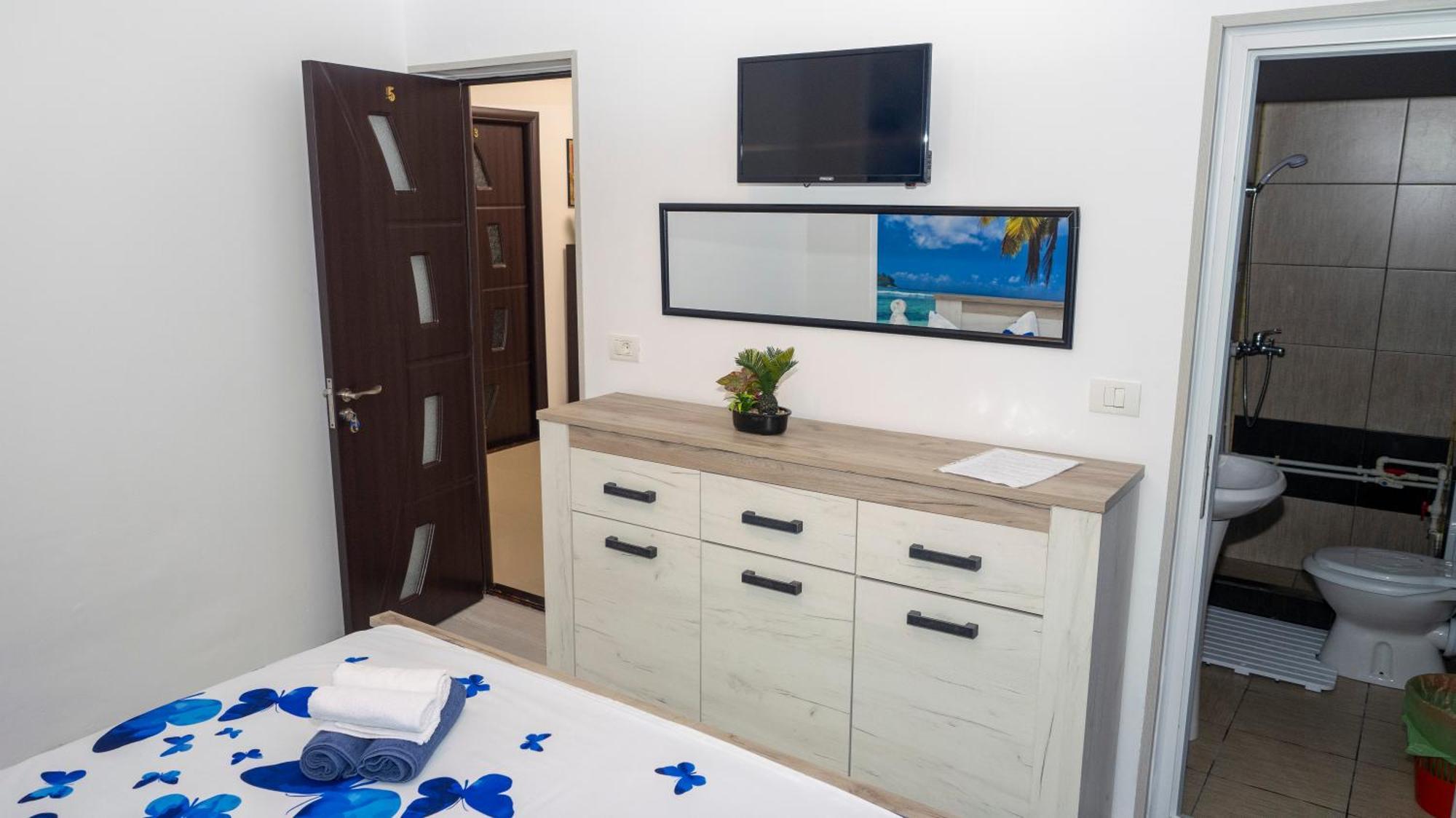 Casa Sebastian Hotel Костинещи Стая снимка