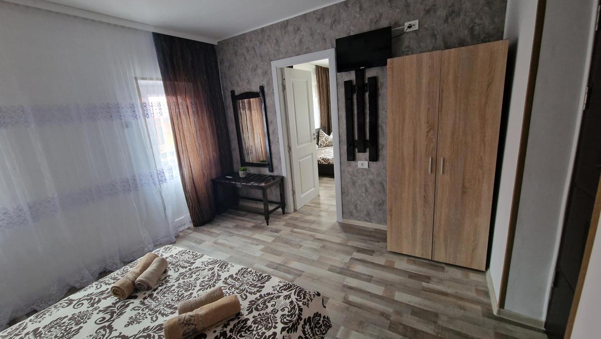 Casa Sebastian Hotel Костинещи Стая снимка