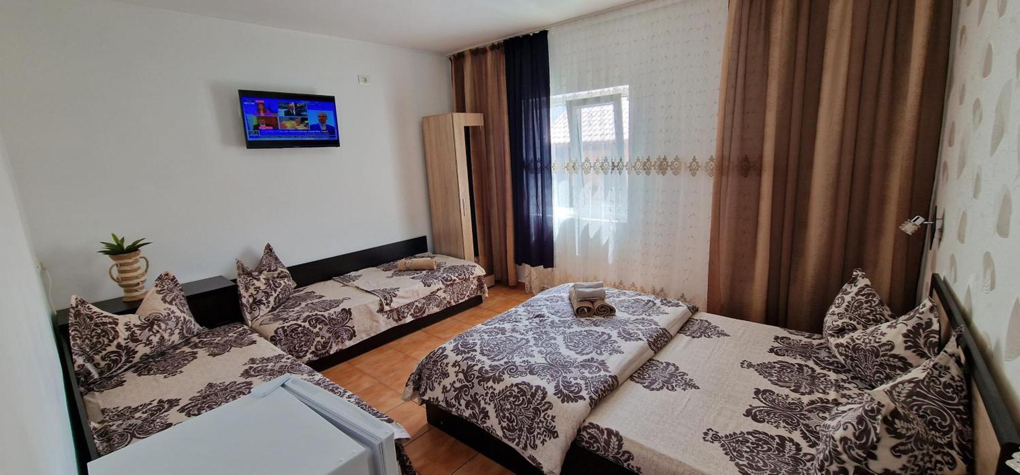 Casa Sebastian Hotel Костинещи Стая снимка