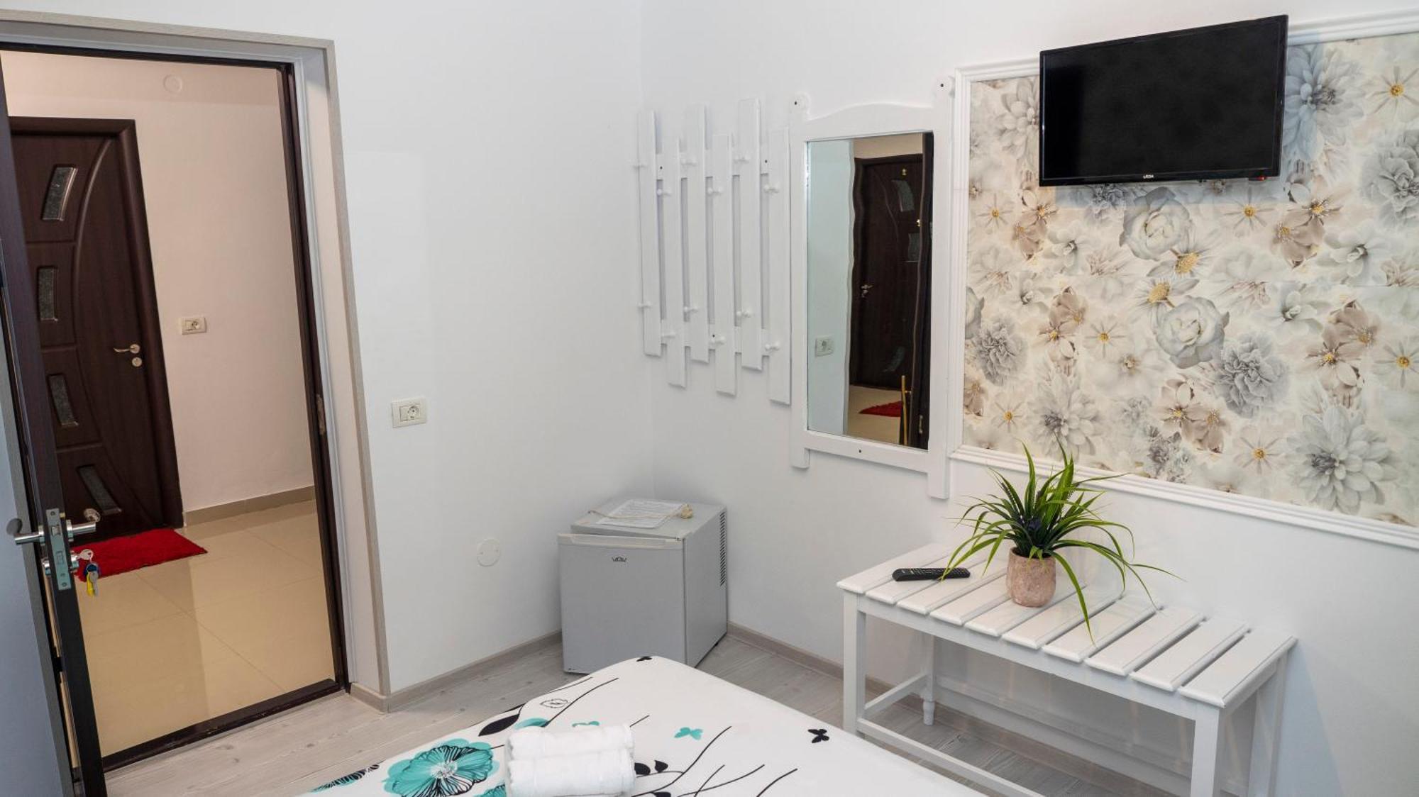 Casa Sebastian Hotel Костинещи Стая снимка