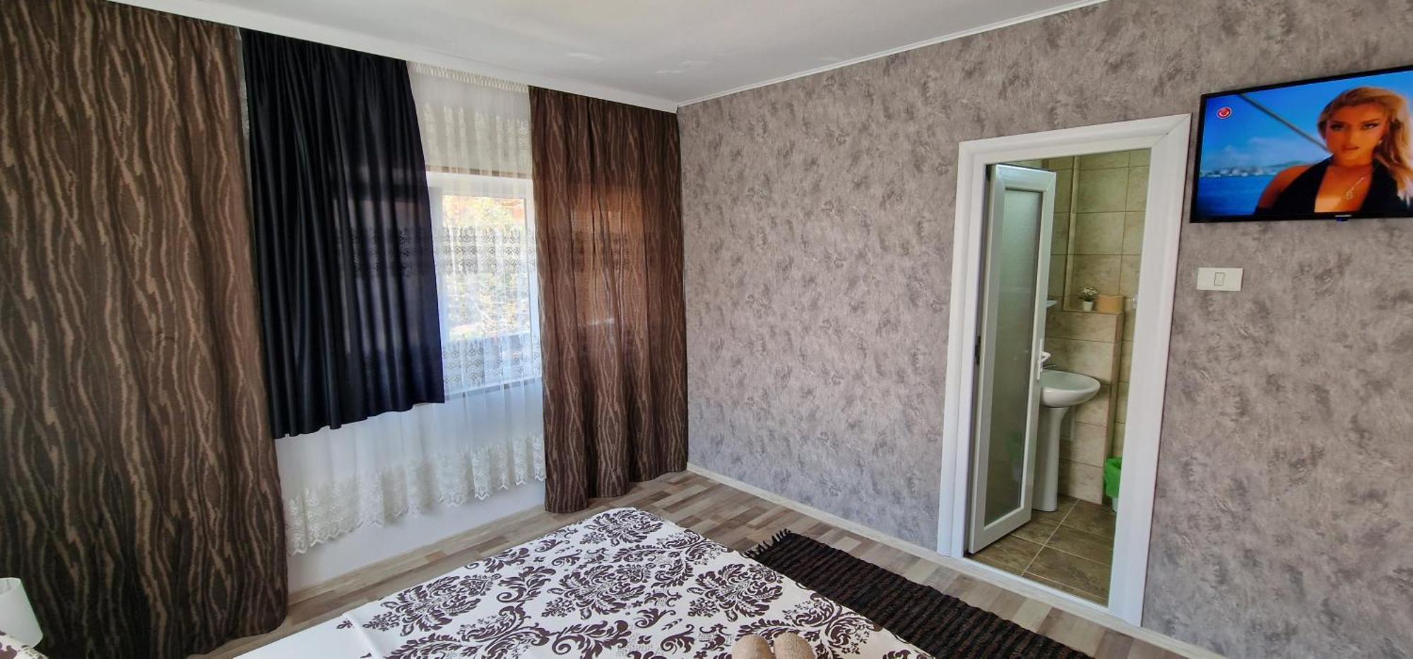 Casa Sebastian Hotel Костинещи Стая снимка