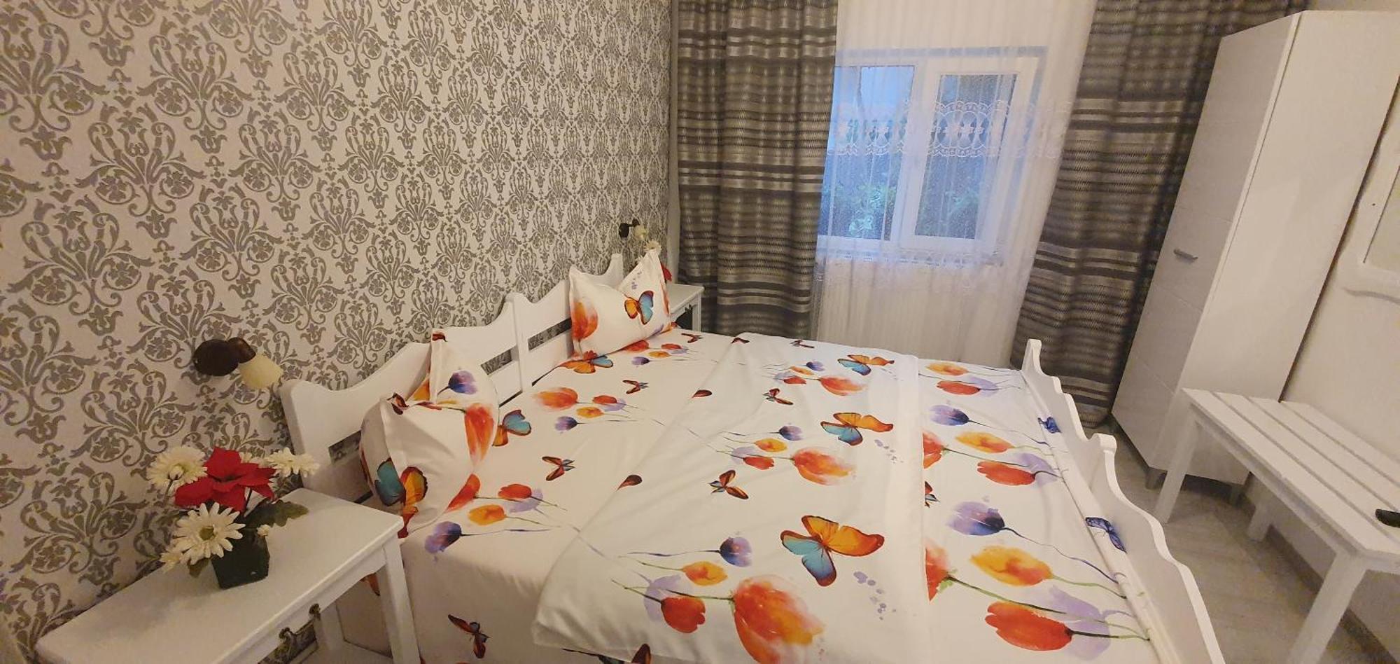 Casa Sebastian Hotel Костинещи Стая снимка